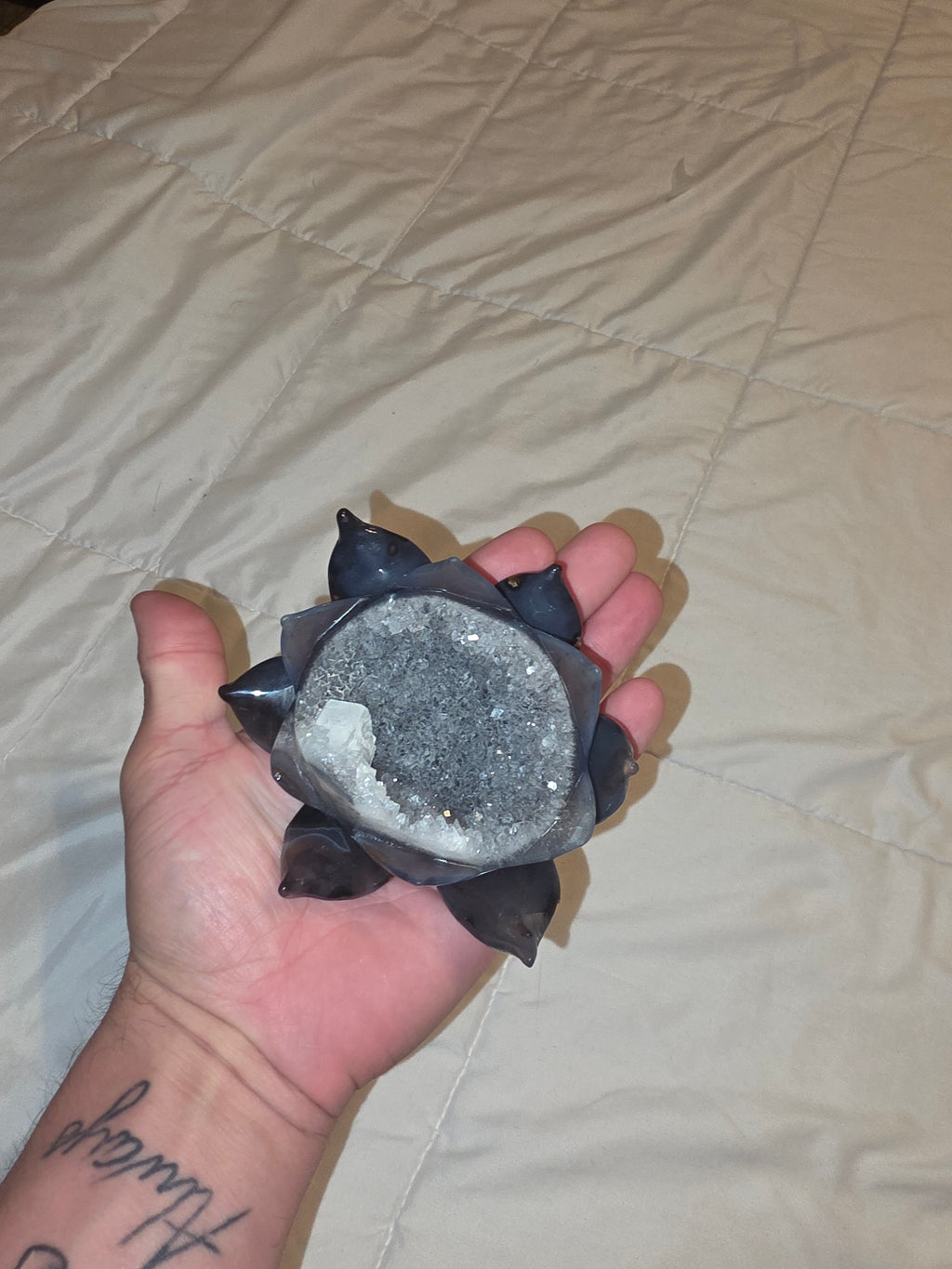 Druzy Agate Lotus Crystal