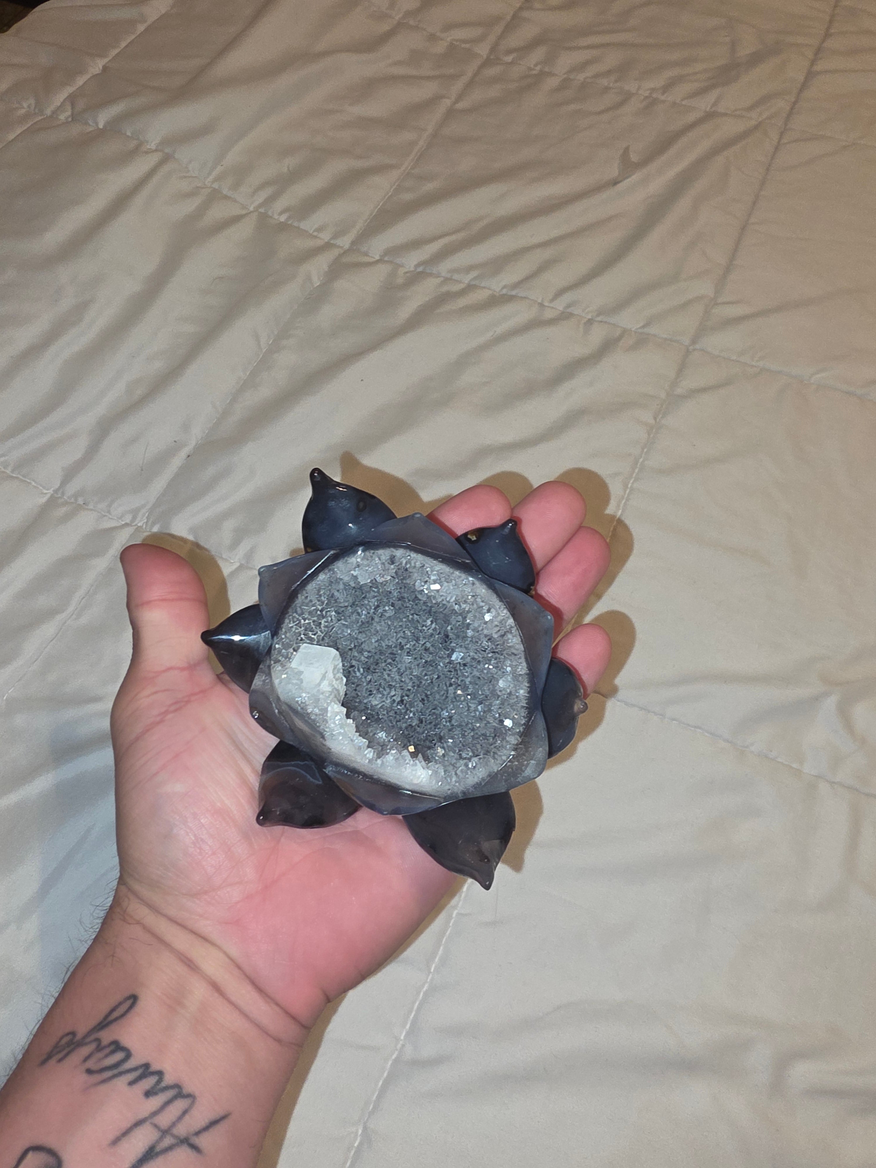 Druzy Agate Lotus Crystal