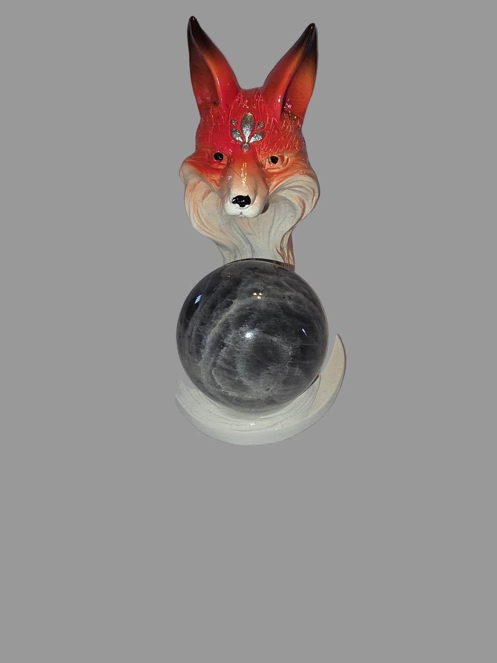 Red and White Fox Sphere Holder